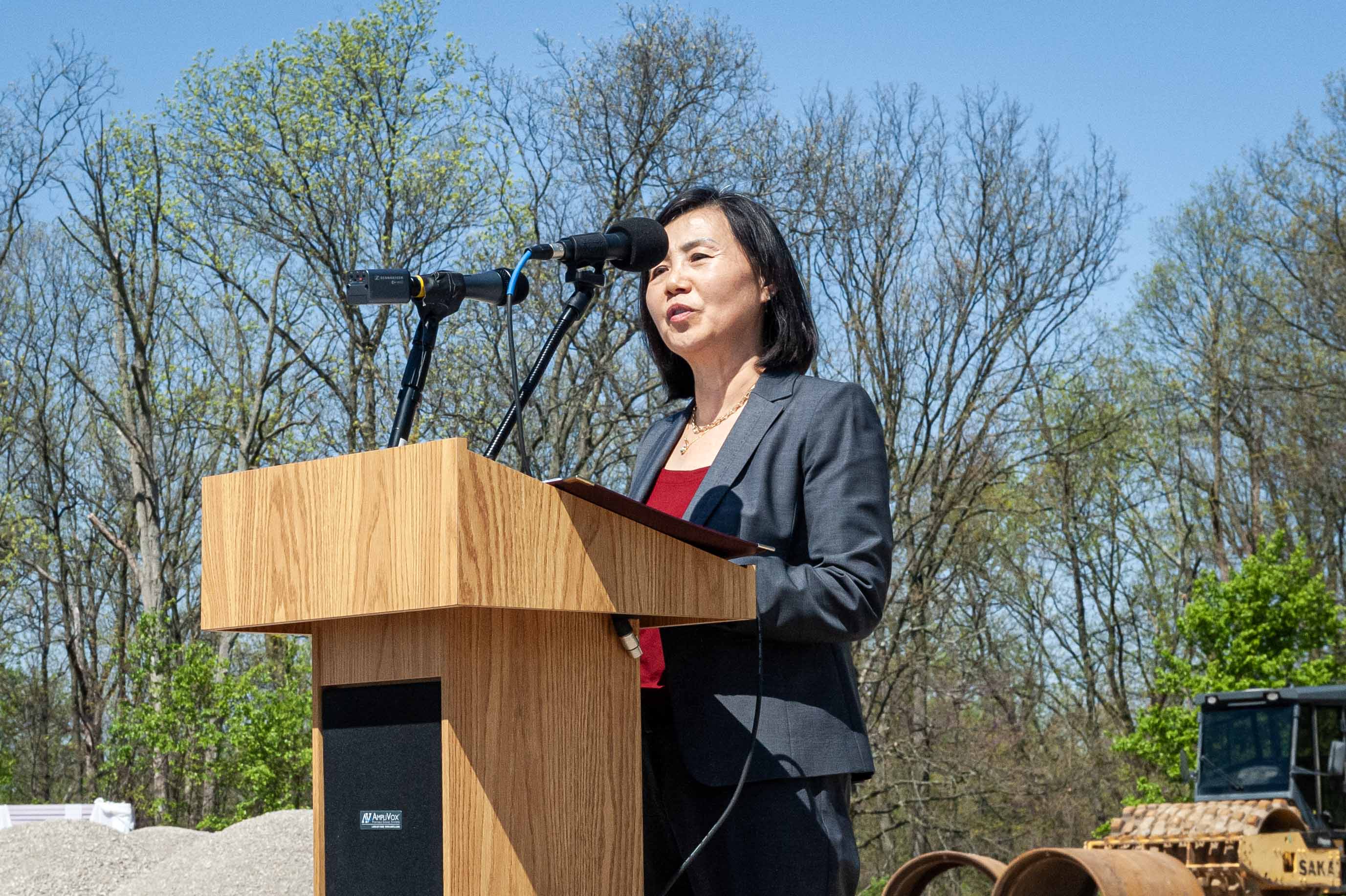 Ms. Kelly Lee, SSP’s Director of Plans and Programs, speaks at the SSEF groundbreaking.